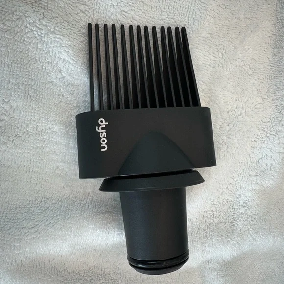 Dyson Supersonic Hair Dryer in Navy and Copper - Picture 6 of 11